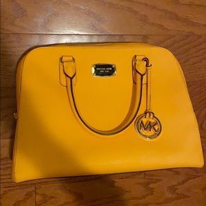 Michael Kors Saffiano Satchel Large